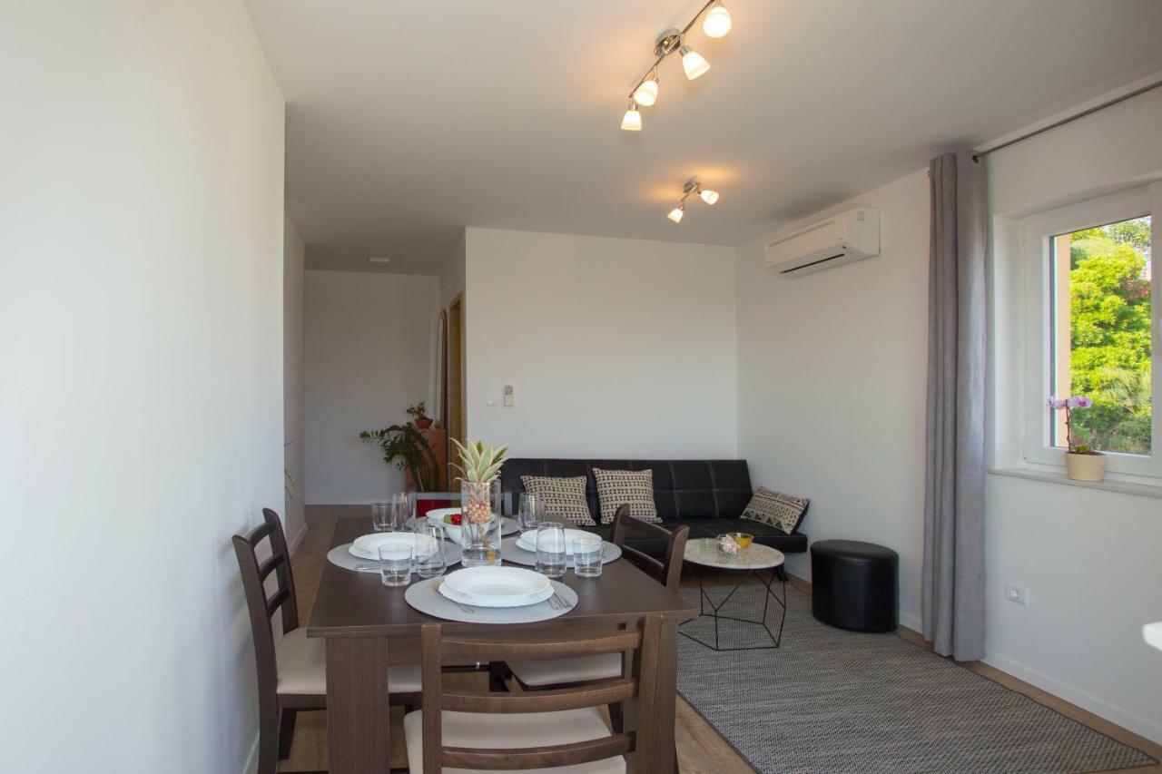 Apartment Ana Спліт Екстер'єр фото